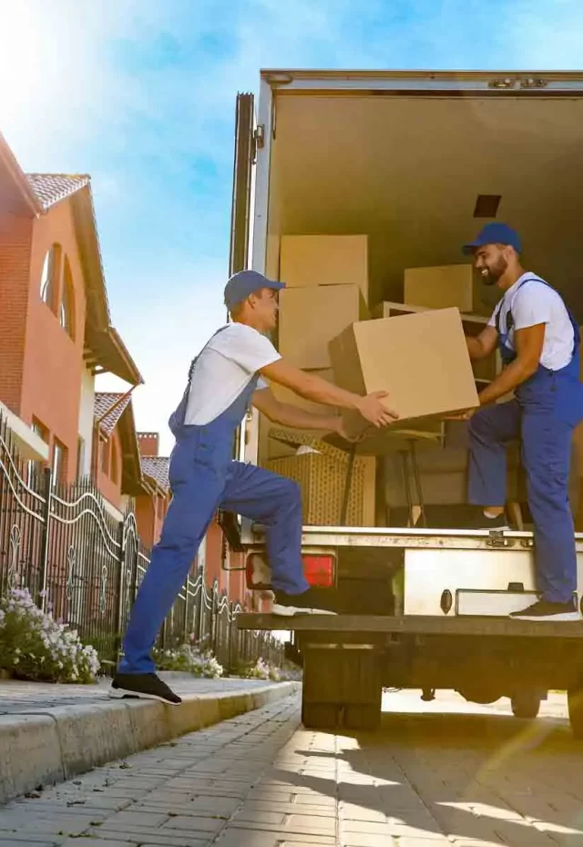 Expert Moving Services: Simplifying Your Relocation Experience